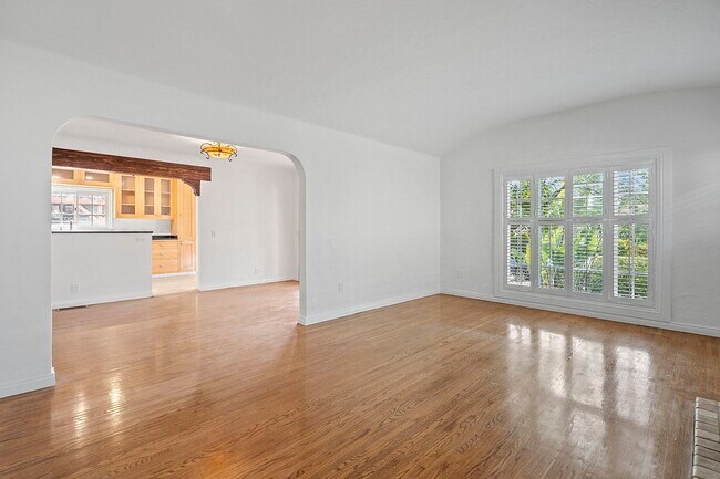 Foto del edificio - 4044 Huron Ave
