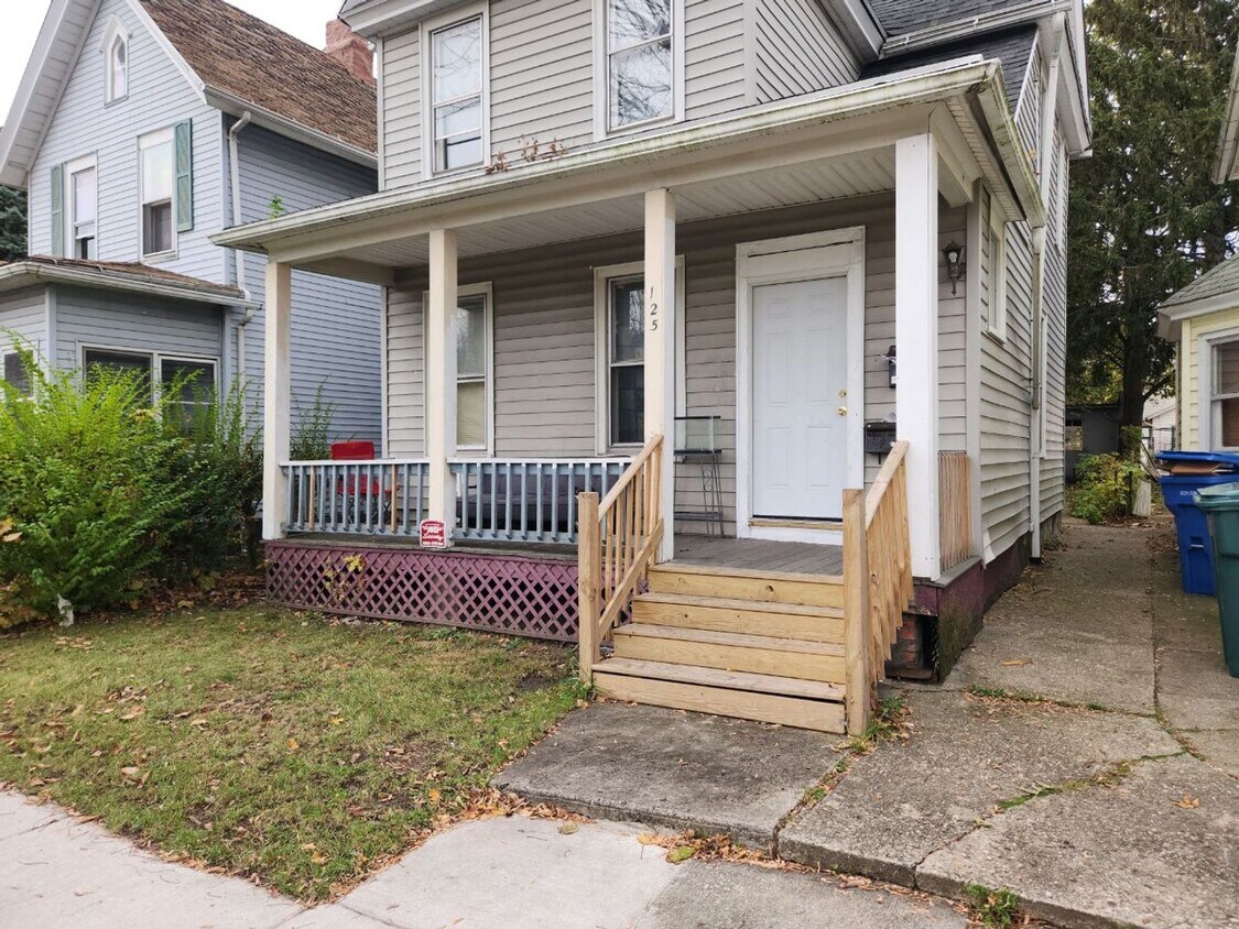 Primary Photo - 125 Bloss Up - Ready For Rent!