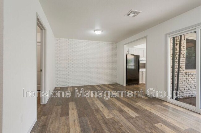 Foto del edificio - 5032 S Hudson Ave