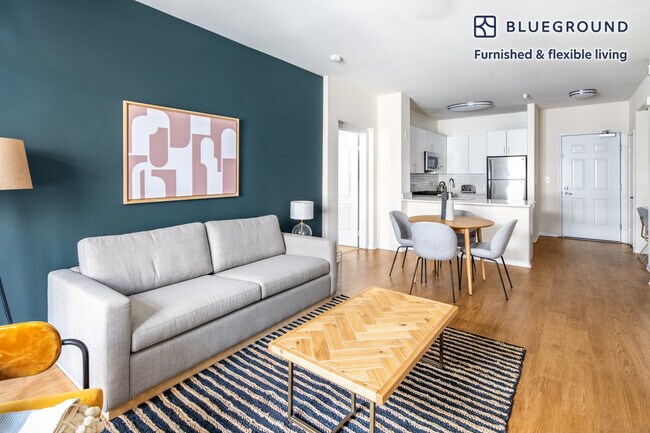 Building Photo - 4077 Glencoe Ave