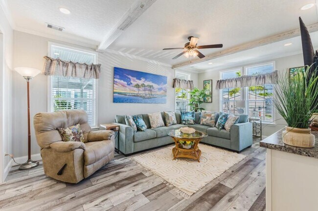 Foto del edificio - 12581 Coconut Dr