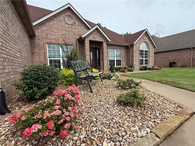 Foto del edificio - 5203 S Brooks Cir