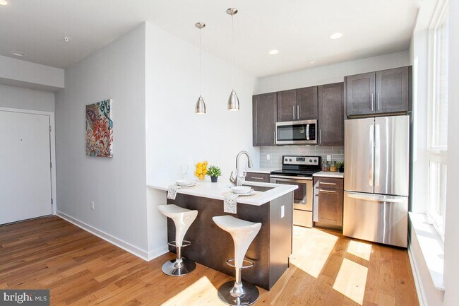 Foto del edificio - 5938 Henry Ave