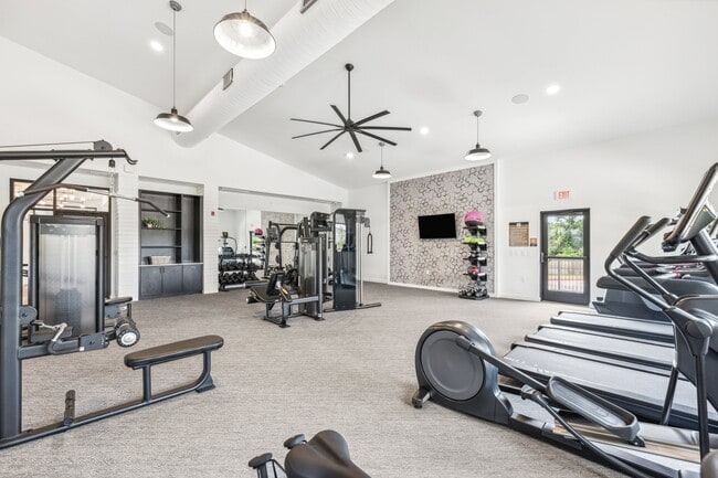 Fitness Center: cardio, free weights, and machines - Rushcreek at Star Ranch