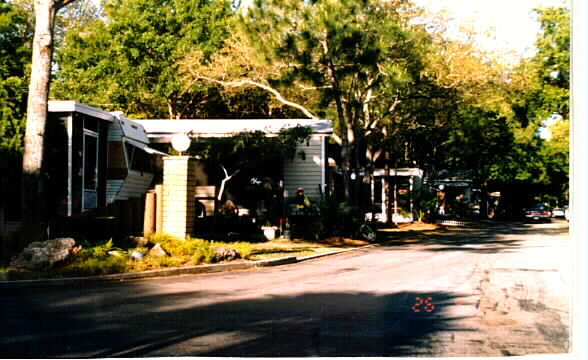 Primary Photo - Briarwood Travel Plaza