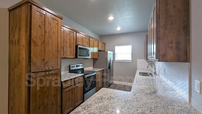 Building Photo - 4899B W Amity Rd