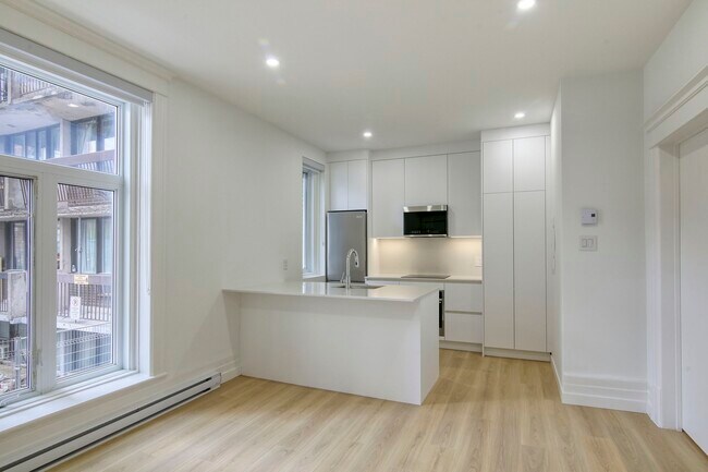 Photo du bâtiment - 2045 Lambert-Closse