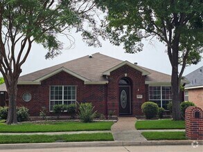 Building Photo - 5217 Spicewood Dr