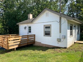 Building Photo - 940 Gravel Pike