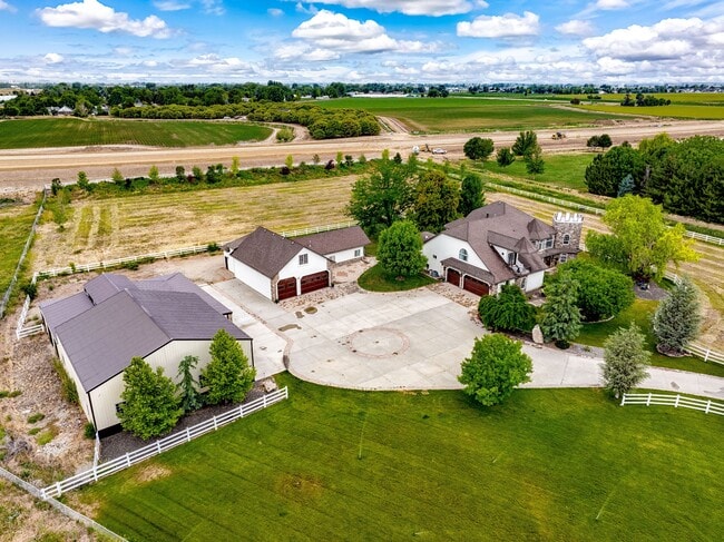 Building Photo - 4039 St James Loop