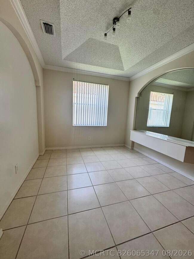 Foto del edificio - 10895 Fillmore Dr