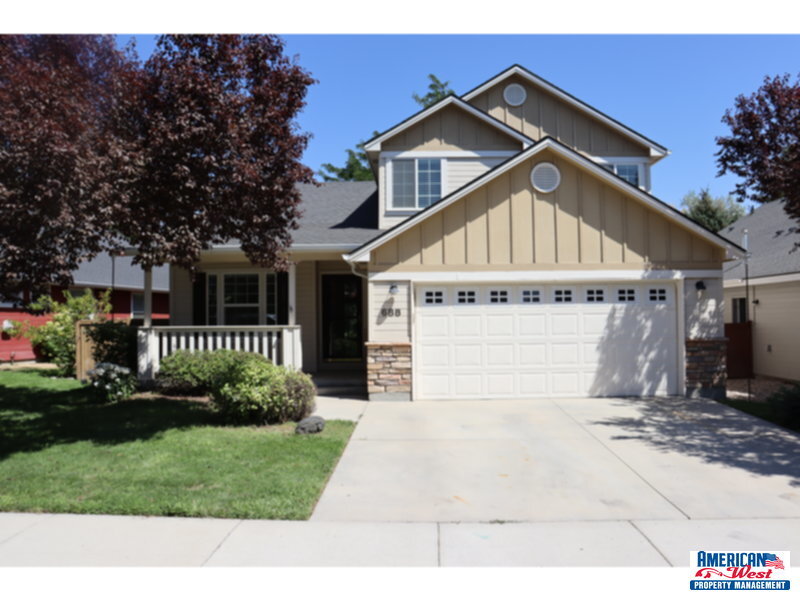 Primary Photo - Clean Two story 3 bedroom plus office 3 ba...