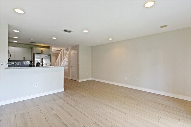 Building Photo - 3126 SW 128th Ave