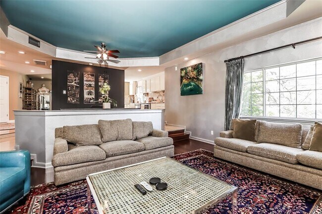 Foto del edificio - 1702 Newning Ave