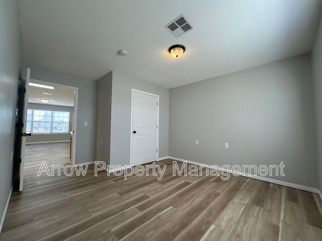 Building Photo - 1013 14th St