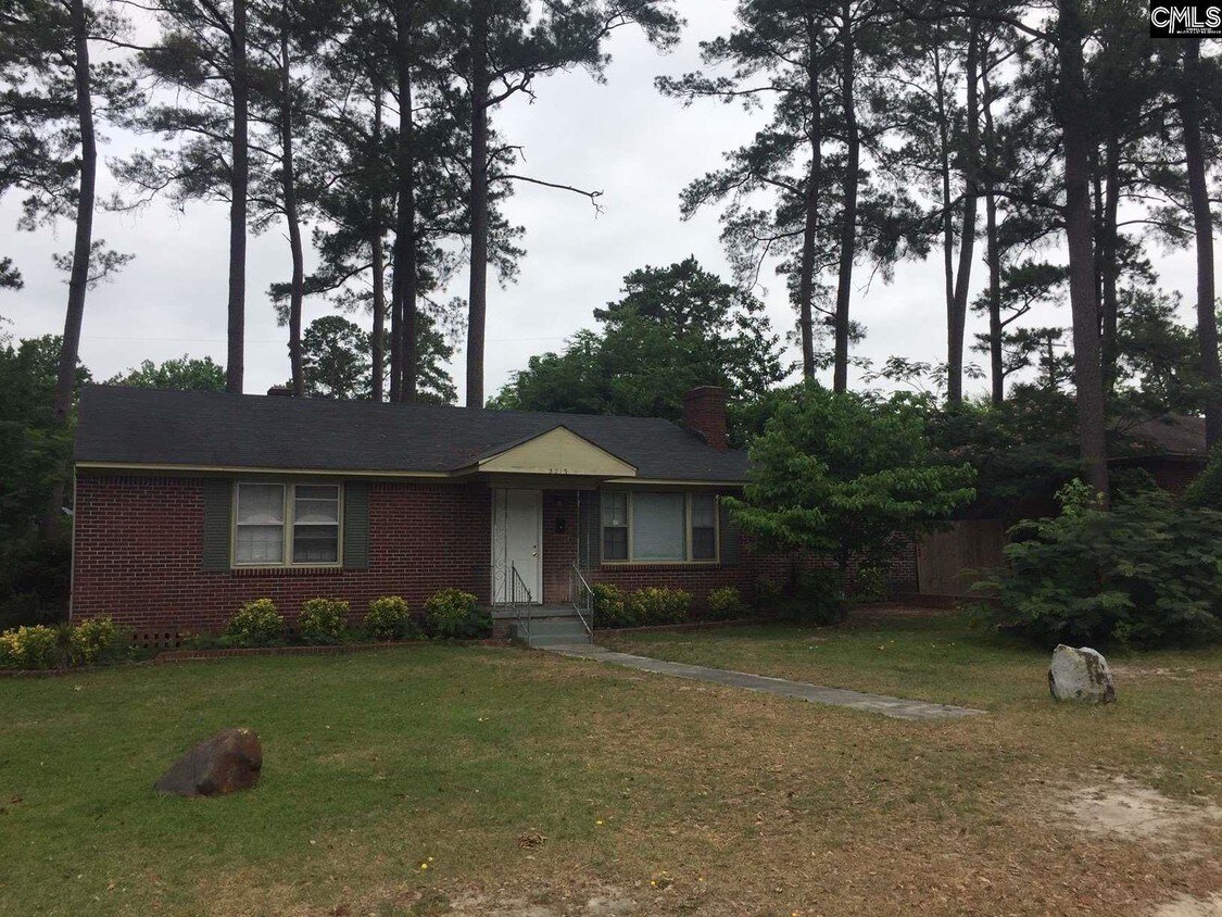 Foto principal - 5215 Holmes Ave