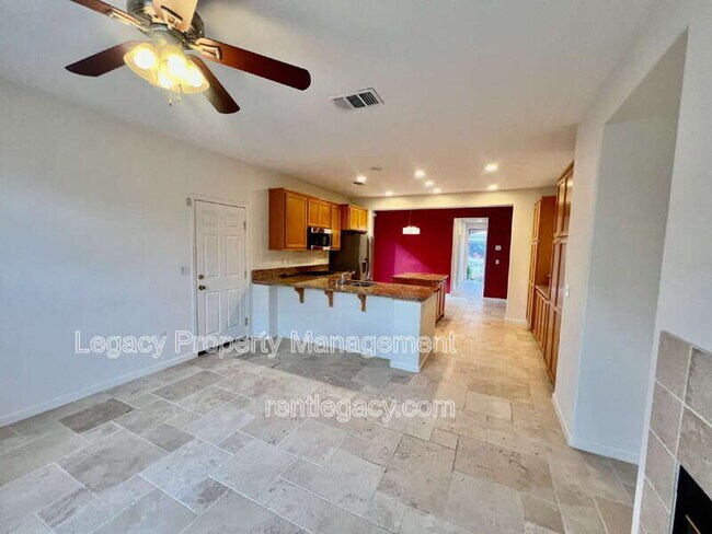 Building Photo - 668 Granite Ln