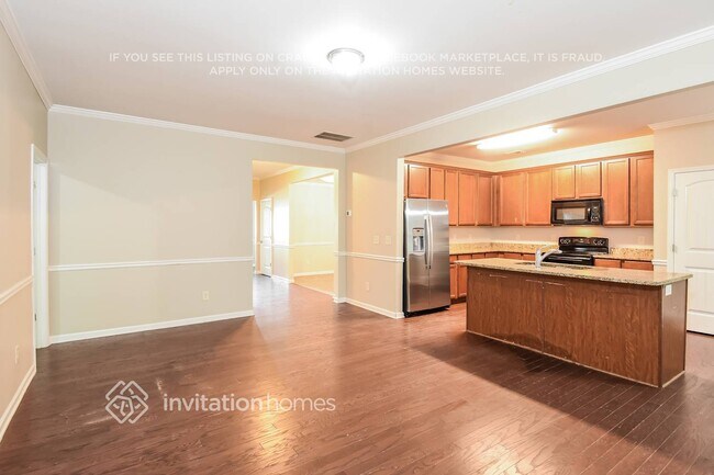 Foto del edificio - 526 Crestmont Ln