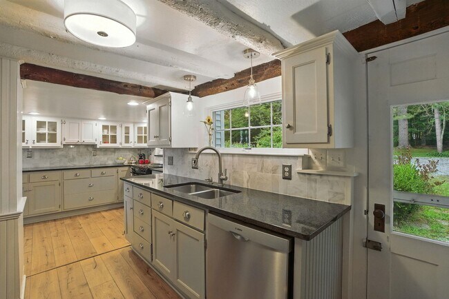 Foto del edificio - 199 Upland Farm Rd