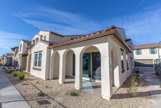 Building Photo - 3855 S McQueen Rd