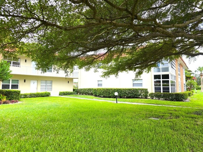 Foto del edificio - 69 Royal Oak Ct