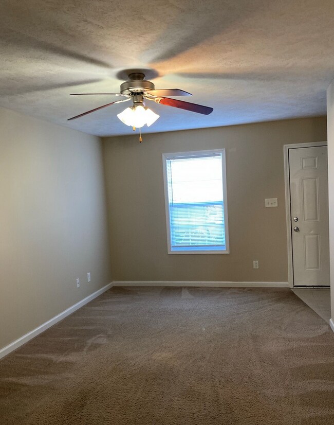 Building Photo - 784 Cherrybark Ln