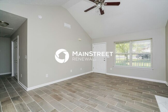 Building Photo - 3 Bedroom Pet-Friendly Home in La Vergne, TN with Main Street Renewal