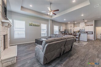 Building Photo - 810 Earp Dr