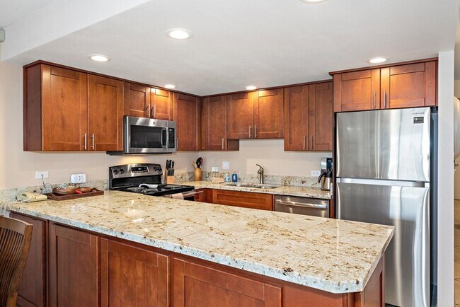 Building Photo - Kamaole Sands 9-301
