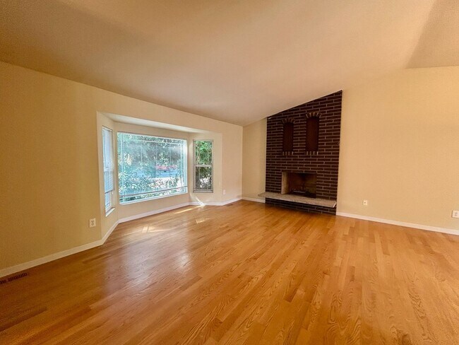 Foto del edificio - Kirkland Home