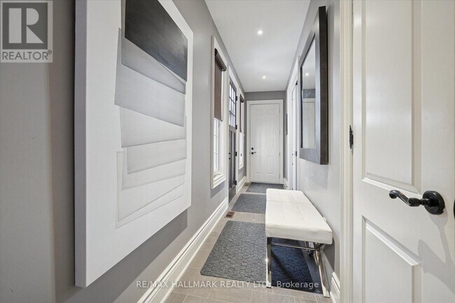 Building Photo - 312 Main St Unionville