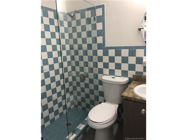 Foto del edificio - 326 NE 118th St