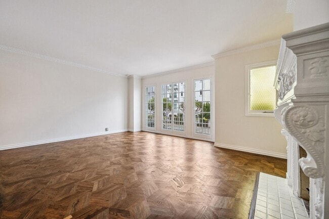 Building Photo - 2231 North Point St