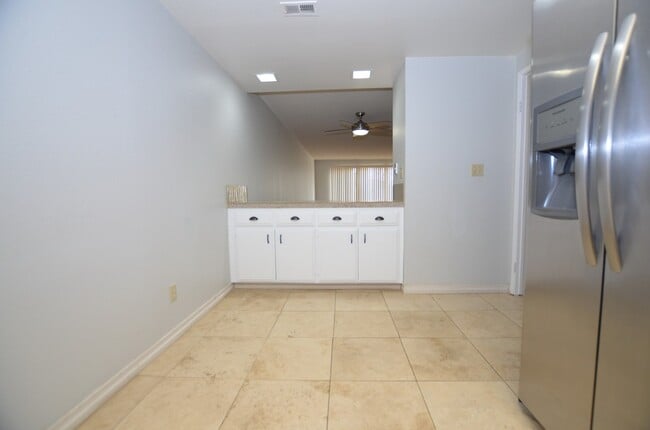 Building Photo - 2Bd/2Ba Coronado Cays on the channel, Boat...