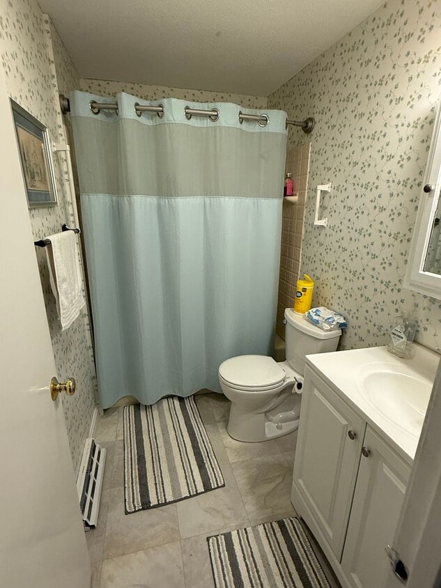 Primary Photo - Furnished 2 bedroom, 2 and a half bathroom...