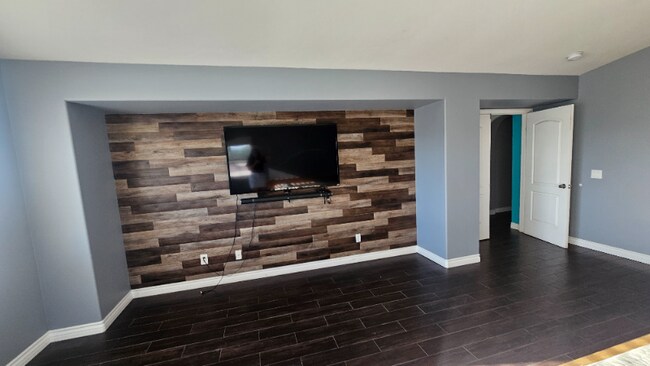 Foto del edificio - 714 Sunnyside Blvd