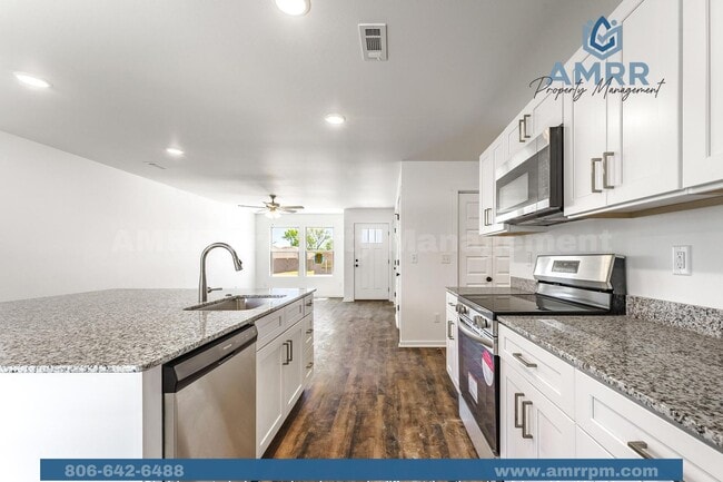 Foto del edificio - Spacious 3-Bedroom Home – Your Perfect Family Home!