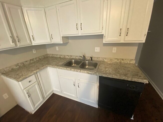 Building Photo - 4200 Cobb St, Little Rock, AR 72204