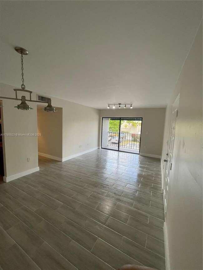 Building Photo - 7427 SW 152nd Ave