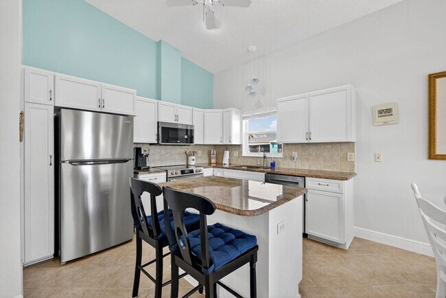Building Photo - 1294 Nettles Blvd
