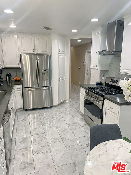 Foto del edificio - 5200 White Oak Ave