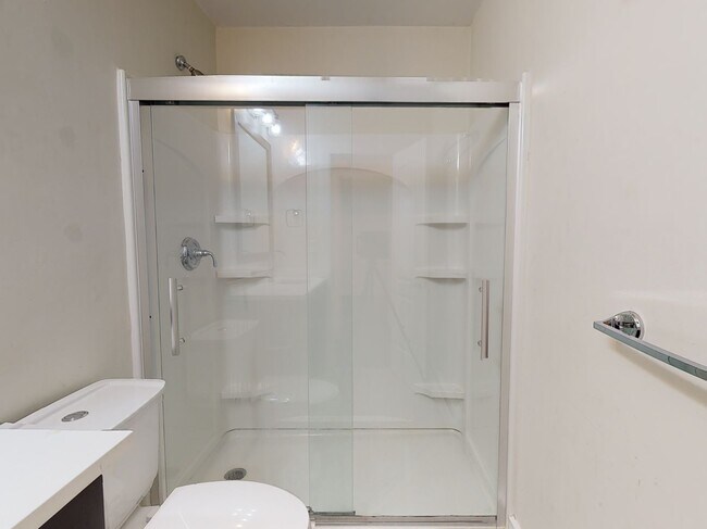 Foto del edificio - 839 Parker St