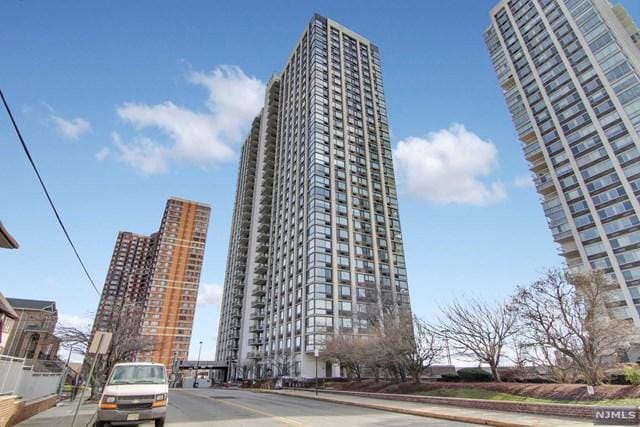 Building Photo - 200 Old Palisade Rd