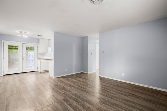 Building Photo - 2021 Wheless Ln
