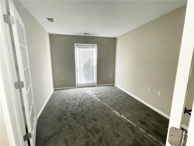 Foto del edificio - 152 Lindfield Cir