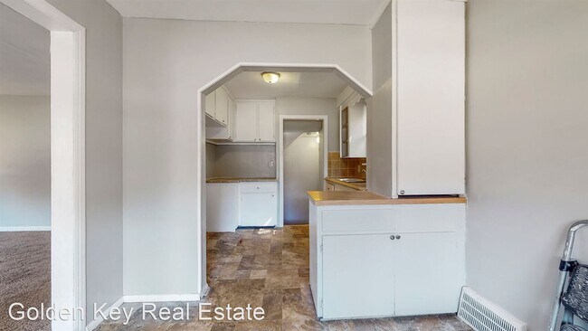 Foto del edificio - 3 br, 1 bath House - 15633 Eastwood St