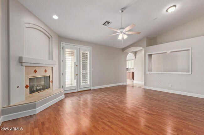 Building Photo - 9366 E Celtic Dr