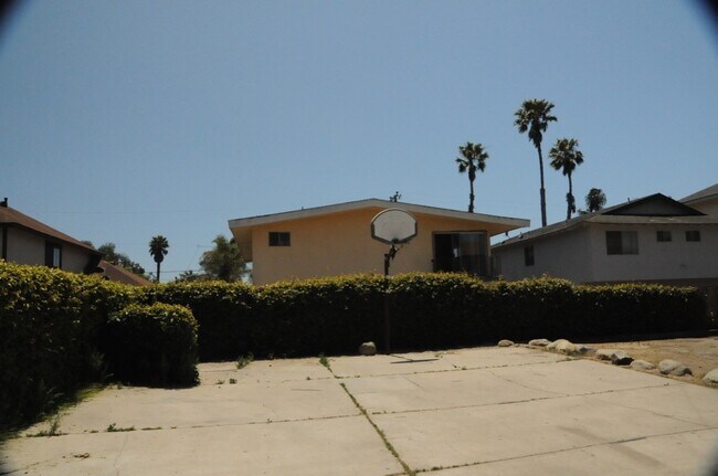 Foto del edificio - 6527 Sabado Tarde Rd