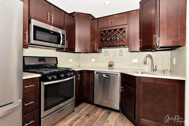 Building Photo - 1302 Fore Ct