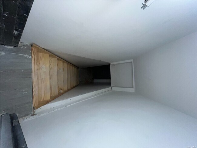 Building Photo - 124-12 101st Ave